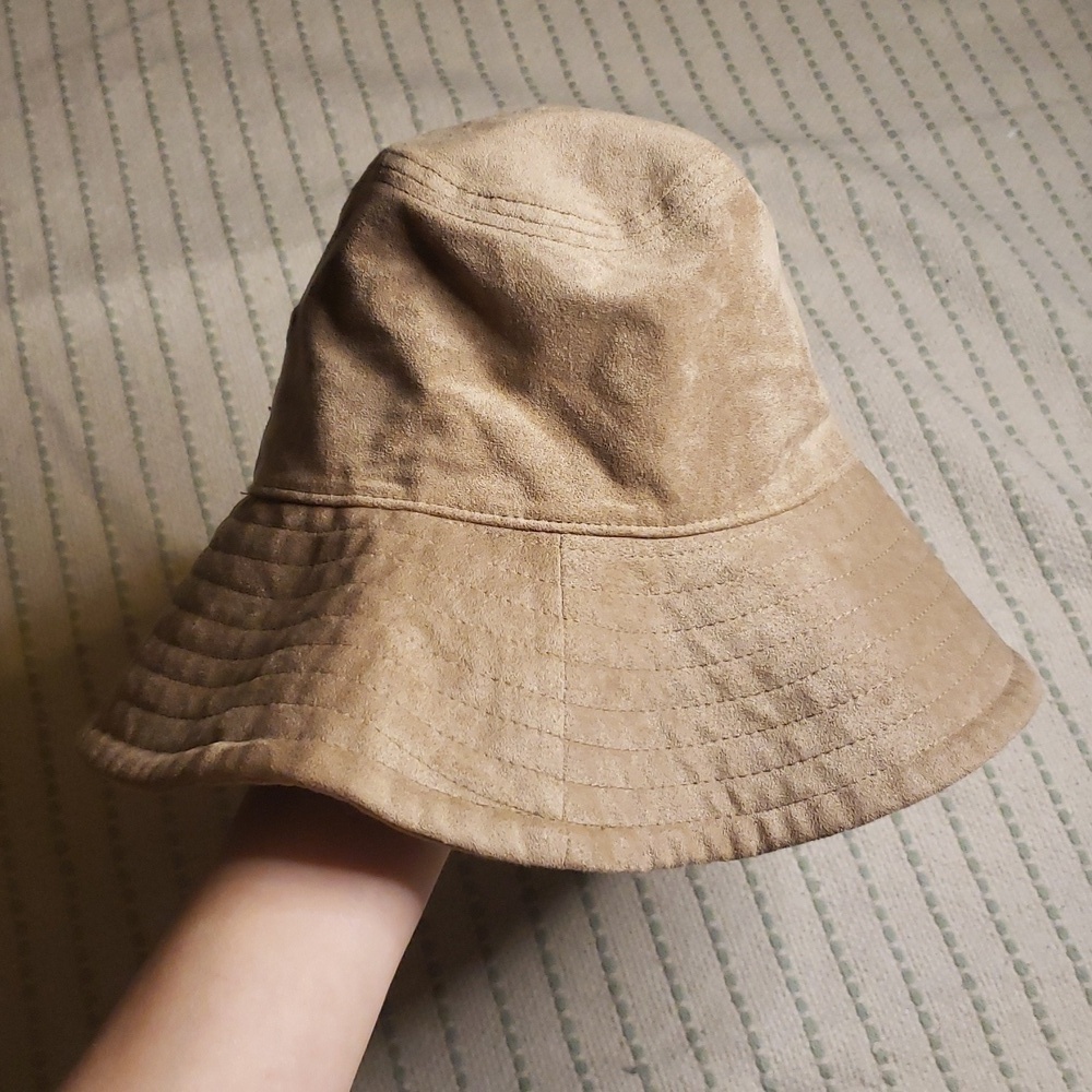 Gender neutral faux suede bucket hat small
